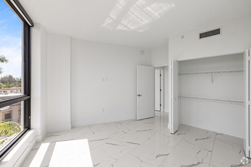 More Photos Of 1 Curtiss Pky, Miami Springs Apartments For Sale