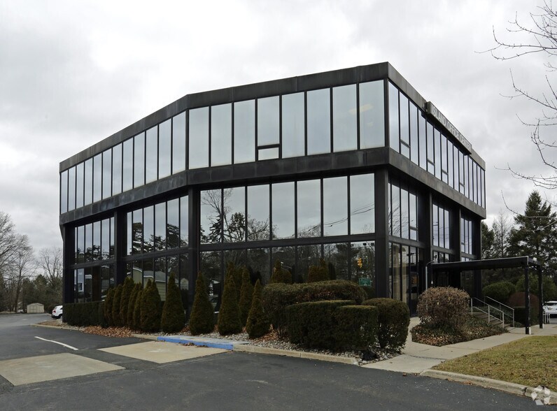 More Photos Of 545 Island Rd, Ramsey Medical For Lease