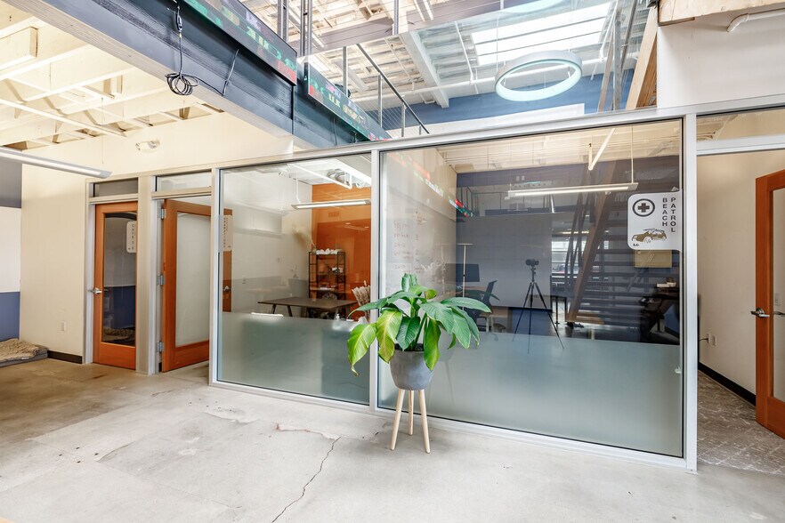 More Photos Of 1104 Highland Ave, Manhattan Beach Loft Creative Space For Sale