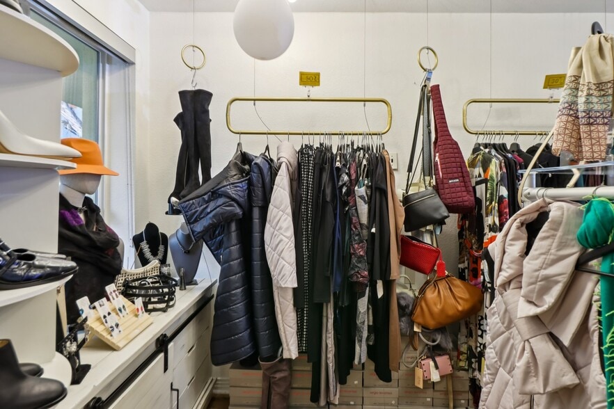 More Photos Of 1501 India St, San Diego Apartments For Sale