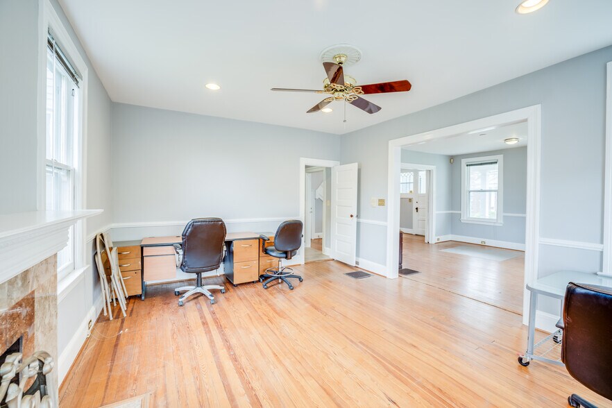 More Photos Of 913 Olney Sandy Spring Rd, Sandy Spring Office Residential For Sale