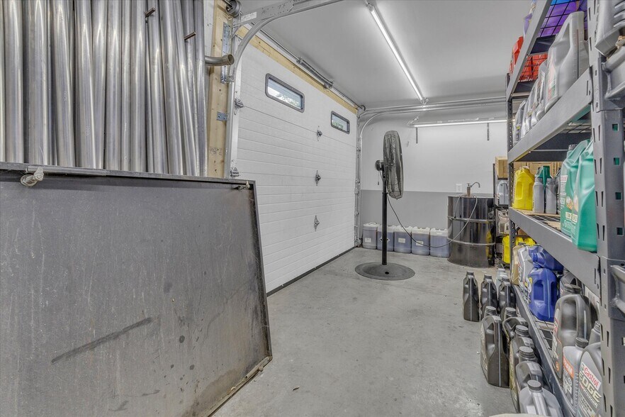 More Photos Of 1474 Peters Creek Rd NW, Roanoke Auto Repair For Sale