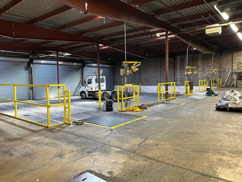 More Photos Of 2001 Market St, Ashland Manufacturing For Lease