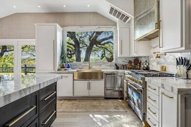 More Photos Of 3800 Ranch Estates Dr, Plano Horse Stables For Sale