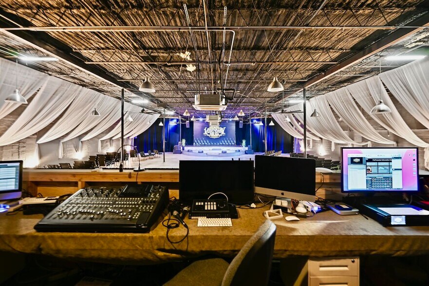 More Photos Of 3418 Dogwood Dr, Hapeville Religious Facility For Sale