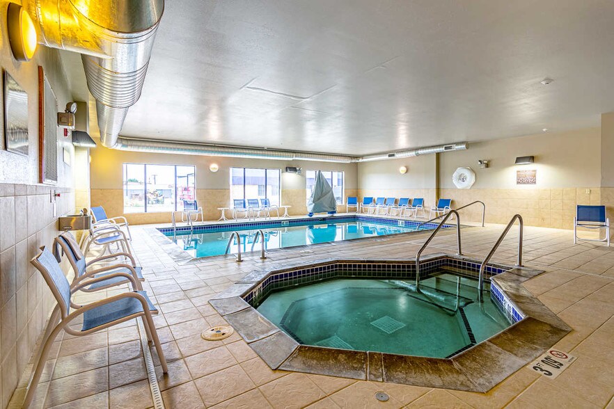 More Photos Of 3420 S Broadway, Minot Hotel For Sale