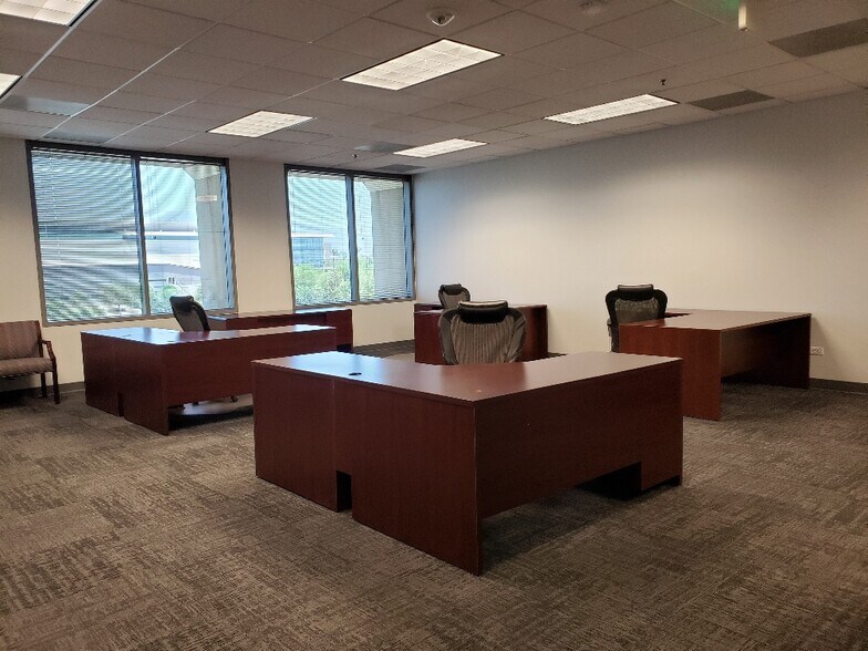 More Photos Of 4200 Concours, Ontario Office For Lease