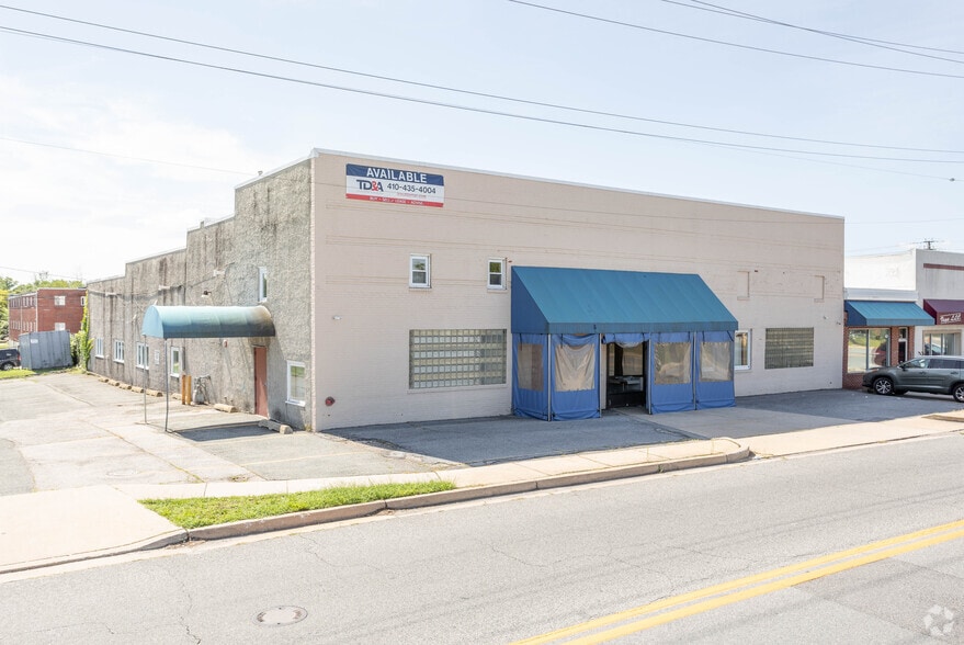 Primary Photo Of 4001 Seven Mile Ln, Pikesville Daycare Center For Lease