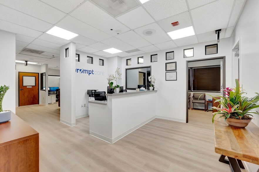 More Photos Of 18800 Delaware St, Huntington Beach Medical For Lease