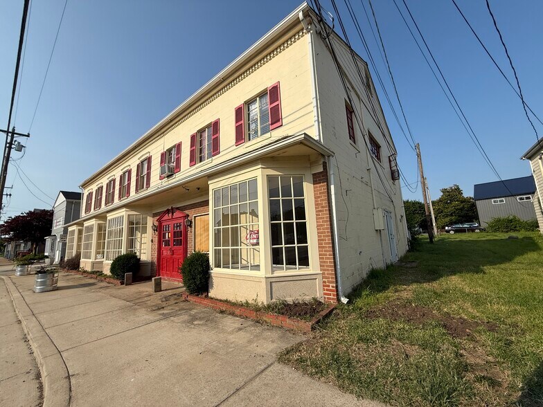 Primary Photo Of 102 N Main St, Galena Storefront Retail Office For Lease
