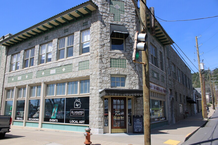 More Photos Of 500 Ouachita Ave, Hot Springs National Park Storefront Retail Office For Sale