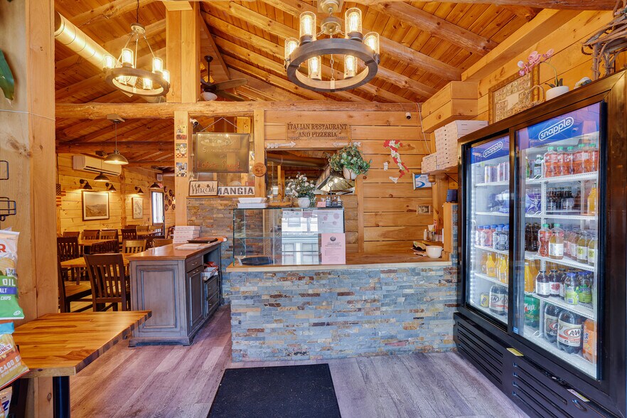 More Photos Of 121 Main Ave, Hawley Restaurant For Lease