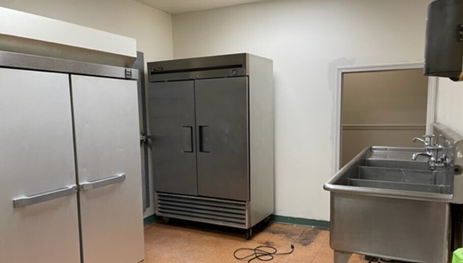 More Photos Of 5234 Southern Blvd, Boardman Flex For Lease