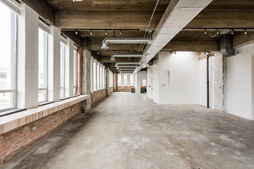 More Photos Of 1401-1413 Vermont St, Detroit Loft Creative Space For Lease