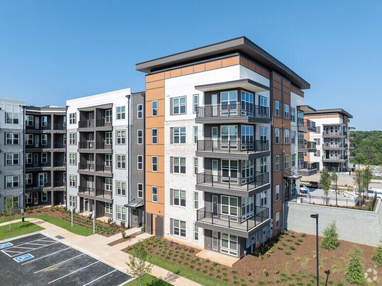 More Photos Of 930 W Mallard Creek Church Rd, Charlotte Apartments For Lease