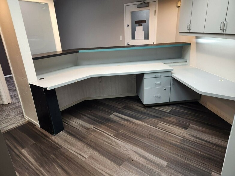 More Photos Of 5220 Neil Rd, Reno Medical For Lease