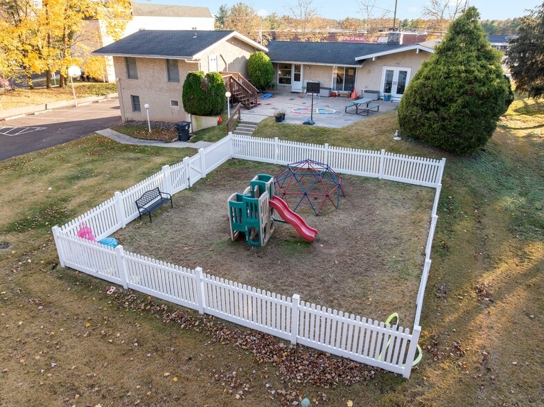 More Photos Of 123 W Main St, Trappe Medical For Sale