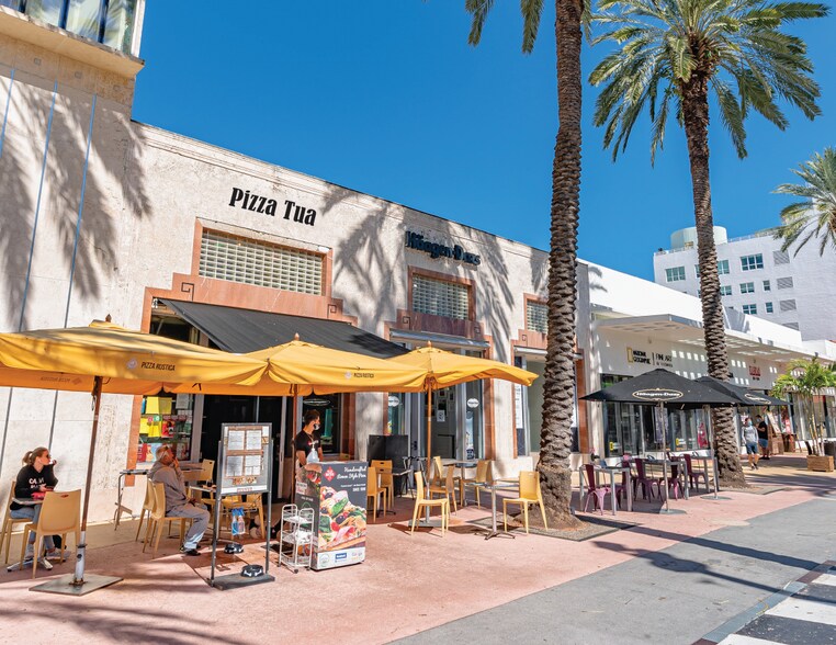 More Photos Of 663-669 Lincoln Rd, Miami Beach Storefront For Lease