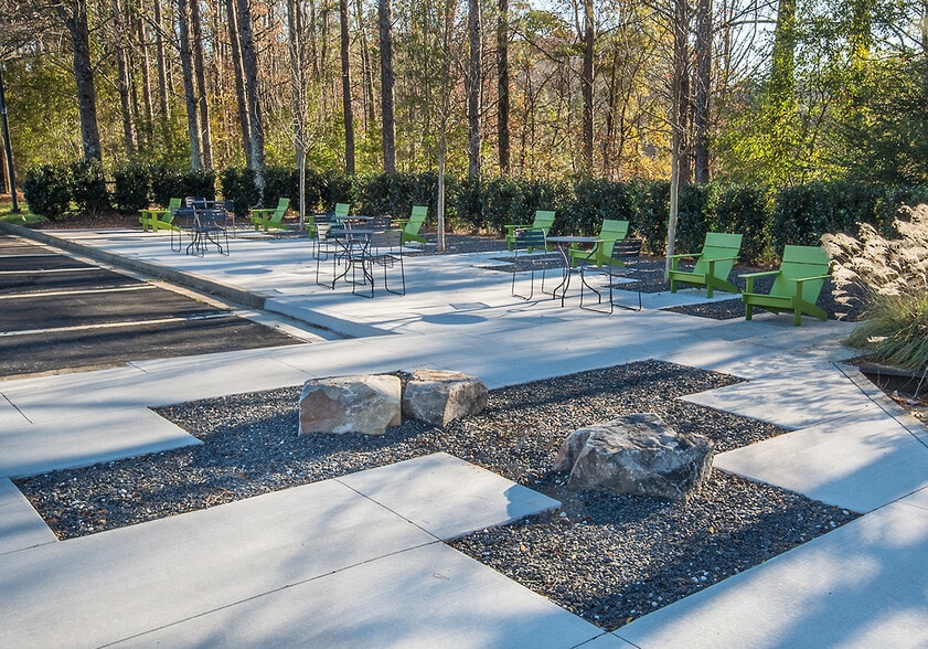 More Photos Of 4300 Alexander Dr, Alpharetta Unknown For Sale