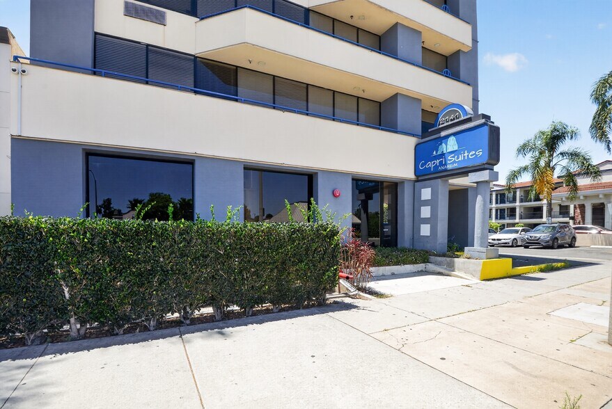 More Photos Of 2141 S Harbor Blvd, Anaheim Hotel For Sale