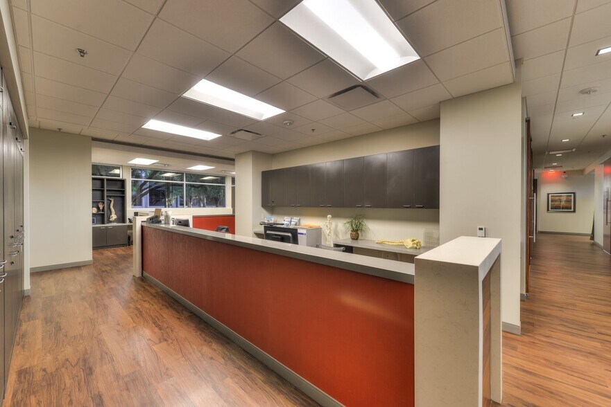 More Photos Of 4611 Centerview, San Antonio Medical For Sale