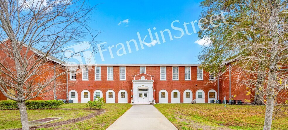 More Photos Of 1090 10th St N, Saint Petersburg Apartments For Sale