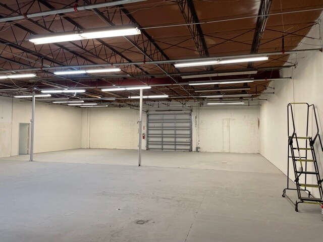 More Photos Of 1815 10th Ave N, Lake Worth Beach Warehouse For Lease