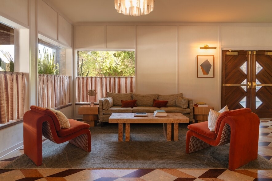 More Photos Of 1700 S Palm Canyon Dr, Palm Springs Hotel For Sale
