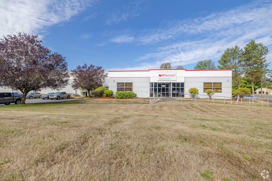 More Photos Of 400 Boundary Blvd, Algona Warehouse For Sale