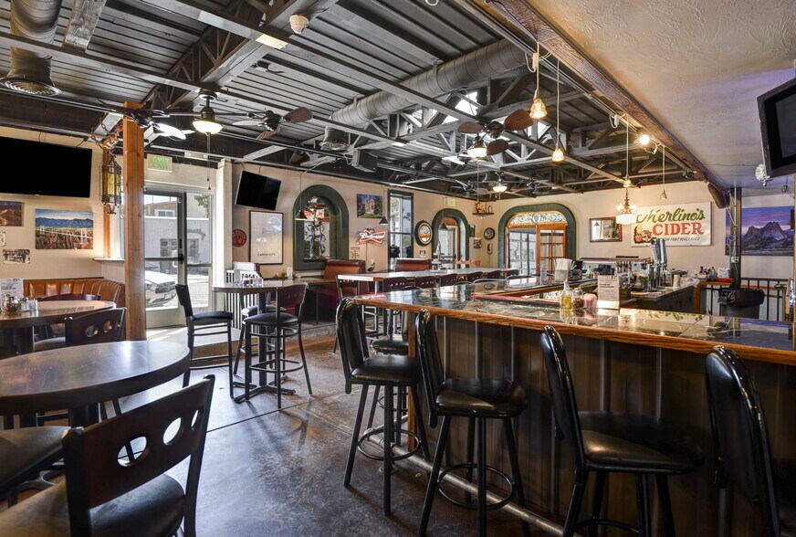 More Photos Of 231 Main St, Canon City Restaurant For Lease