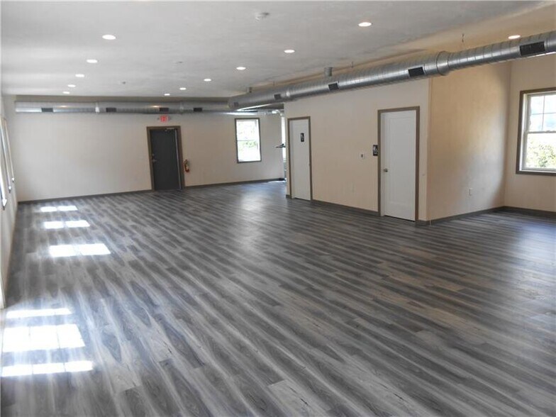 More Photos Of 205 Clairton Blvd, Pittsburgh Office For Lease