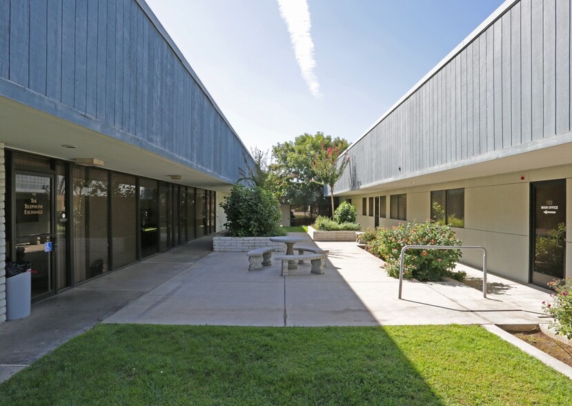 More Photos Of 4747 N 1st St, Fresno Medical For Lease