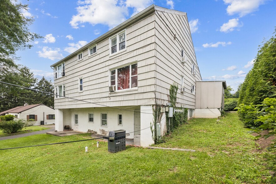 More Photos Of 931 N Trooper Rd, Norristown Multifamily For Sale