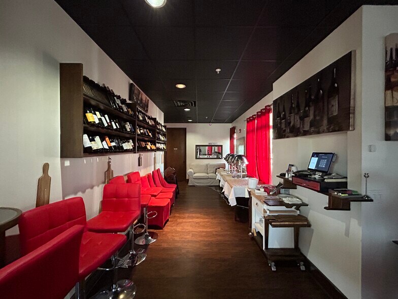 More Photos Of 3983 Destination Dr, Osprey Storefront Retail Office For Sale