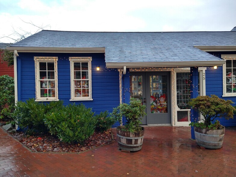 More Photos Of 317 NW Gilman Blvd, Issaquah Unknown For Lease