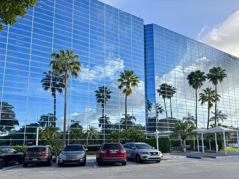 More Photos Of 4000 Hollywood Blvd, Hollywood Coworking Space