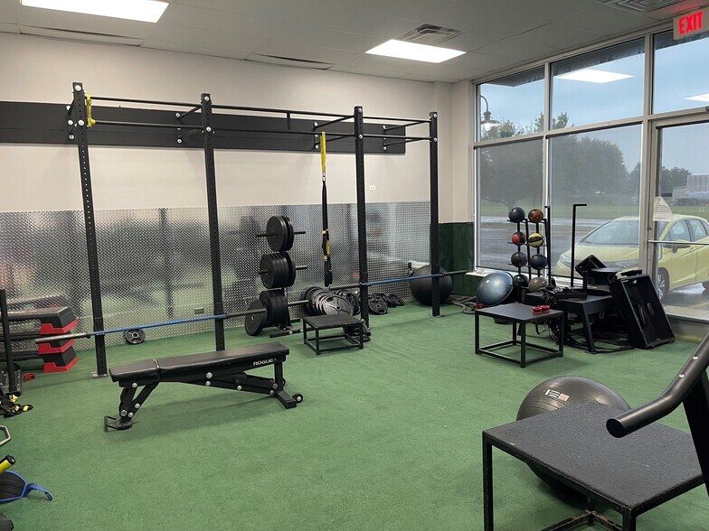 More Photos Of 720 Foxpointe Dr, Sycamore Coworking Space