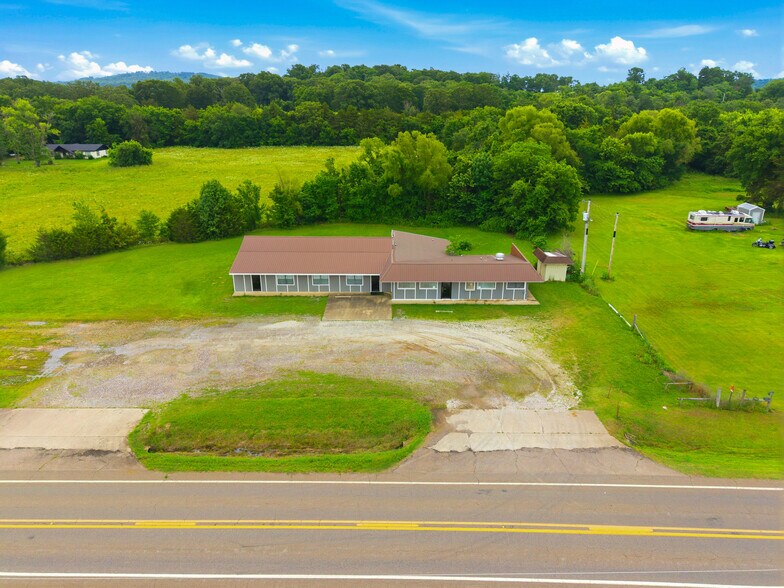 More Photos Of 20674 S Highway 59, Evansville Restaurant For Sale