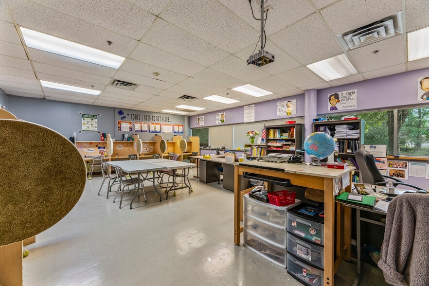 More Photos Of 2200 Cottontail Ln, Somerset Schools For Sale