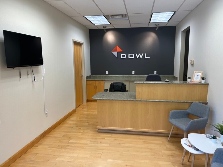 More Photos Of 831 O'Hare Pky, Medford Medical For Lease