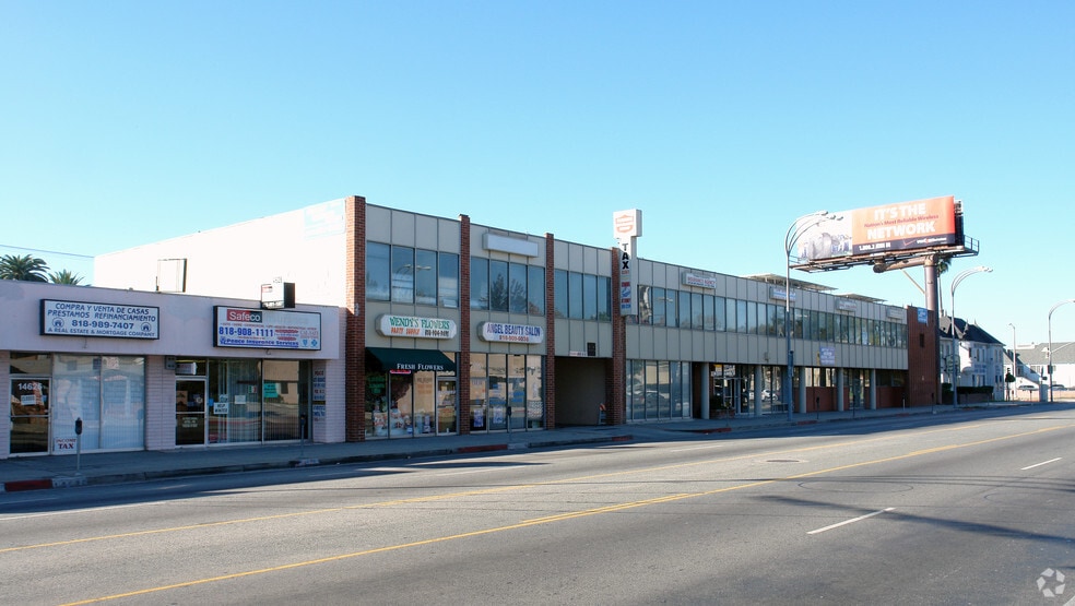 More Photos Of 14640 Victory Blvd, Van Nuys Storefront Retail Office For Lease