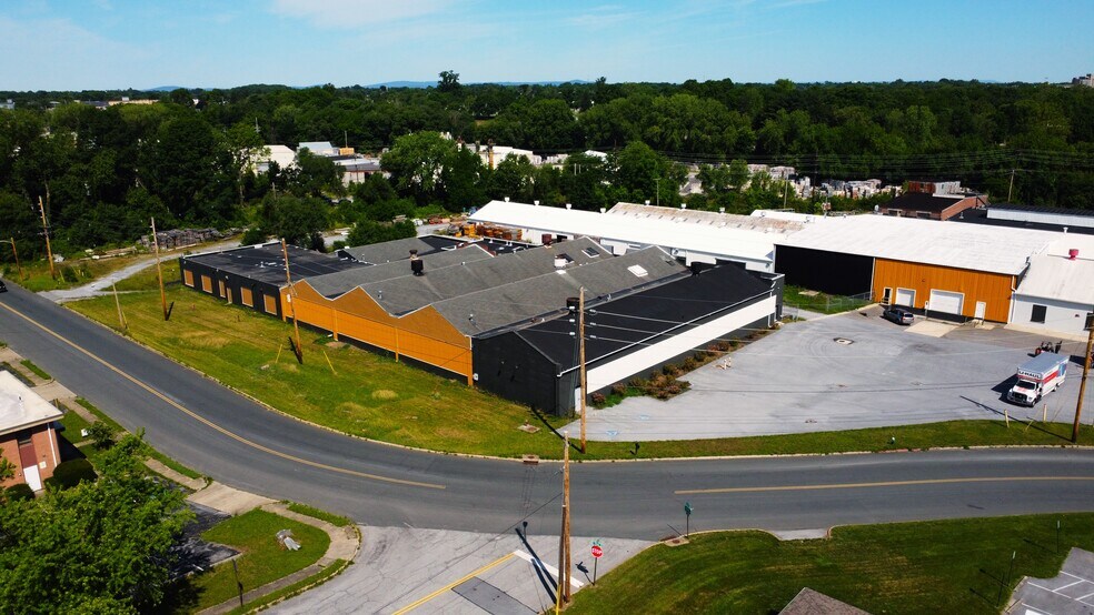 More Photos Of 700 E 1st St, Hagerstown Warehouse For Lease