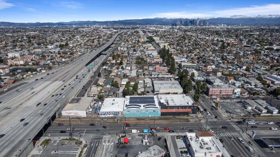 More Photos Of 314 W 58th St, Los Angeles Warehouse For Sale