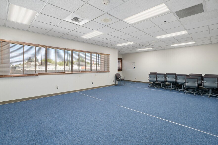 More Photos Of 1321 Martin Luther King Jr Way, Tacoma Loft Creative Space For Lease