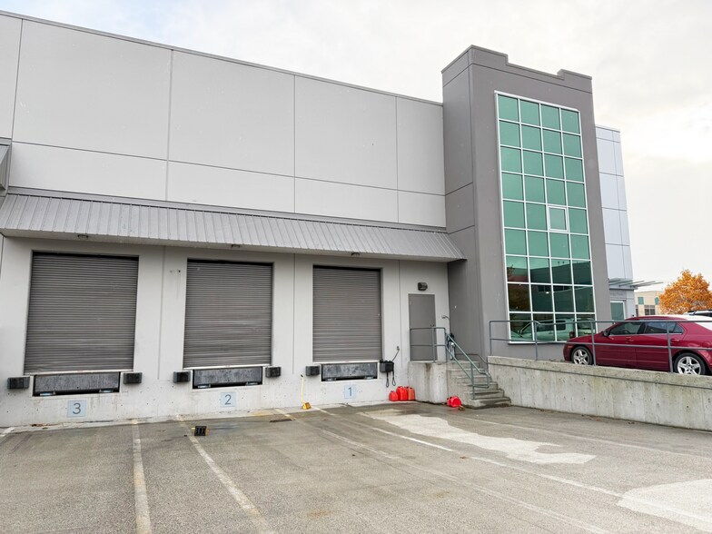 More Photos Of 11400 Twigg Pl, Richmond Warehouse For Sale