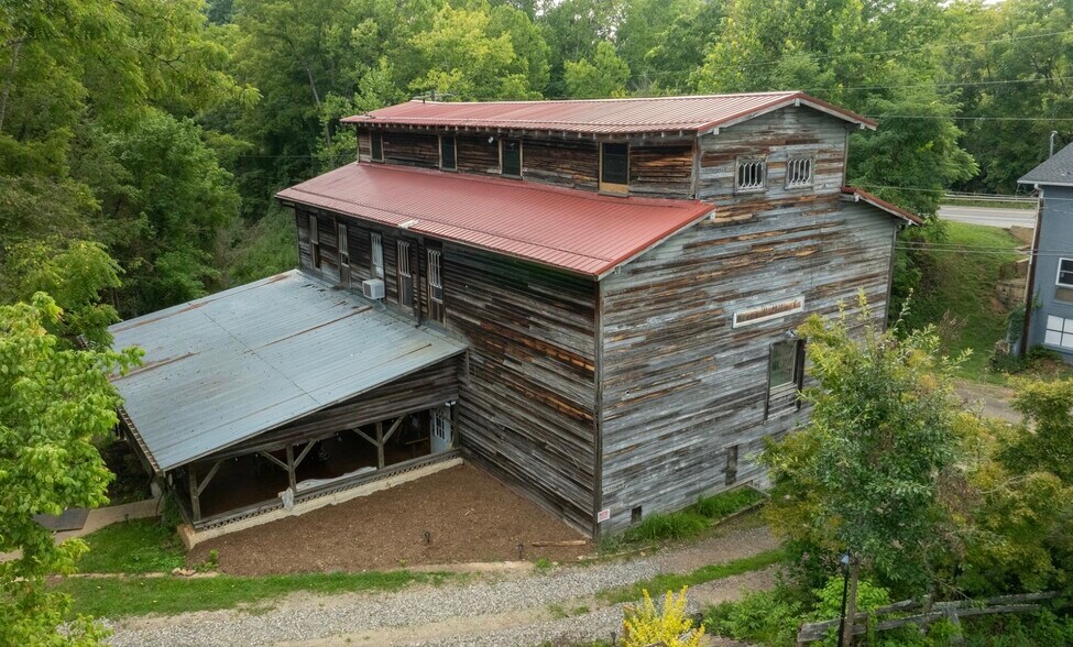 More Photos Of 1 Old Mill Ln, Weaverville Restaurant For Sale