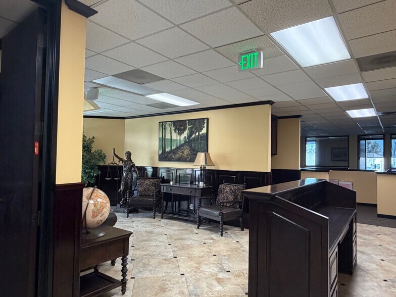 More Photos Of 22952 Mill Creek Dr, Laguna Hills Office For Lease