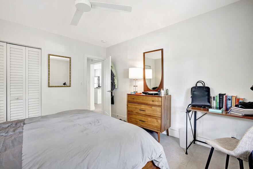 More Photos Of 625 NE 13th Ave, Fort Lauderdale Multifamily For Sale