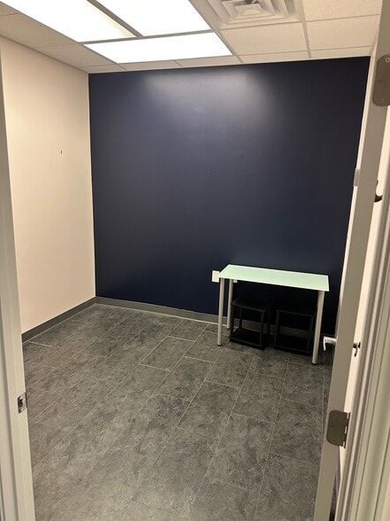 More Photos Of 1456 N Howe St, Southport Medical For Lease