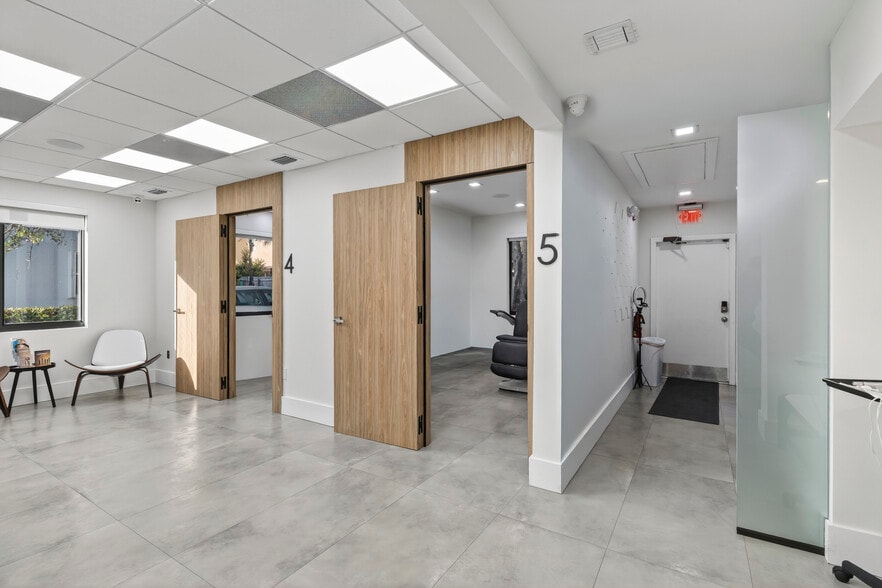 More Photos Of 9410 SW 77th Ave, Miami Office For Lease
